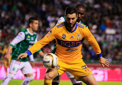 Tigres sobrevivió a una “Fiera” intensa y con vértigo, suficiente para poner un pie en las semifinales. (Jam Media)