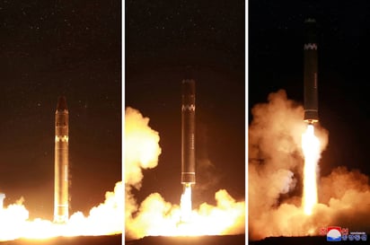 Poderío. Las fotos muestran un misil de punta más redondeada y mayores dimensiones con respecto al ICBM lanzado anteriormente por Pyongyang, el Hwasong-14, por lo se cree que es un modelo 100 % nuevo. (AP)