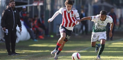 Los anotadores de las Chivas Rayadas fueron Alejandro Organista al minuto 6 y César Huerta al 86. (EL SIGLO DE TORREÓN)