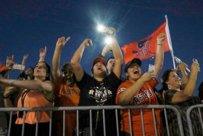 La ciudad de Houston rendirá un homenaje a los jugadores con un desfile de la victoria por las calles del Centro en punto de las 14:00 horas de hoy. (AP)