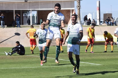 Alberto Ocejo espera festejar esta mañana más goles para la categoría Sub 20 de Santos Laguna, que tratará de arribar a una nueva final de la Liga MX y confirmar el buen trabajo de las fuerzas básicas albiverdes. (Archivo)