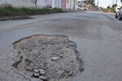 Sin terminar. La administración estatal dejó diversas obras pendientes en cuanto a pavimentación, según el comité del ISN. (FERNANDO COMPEÁN)