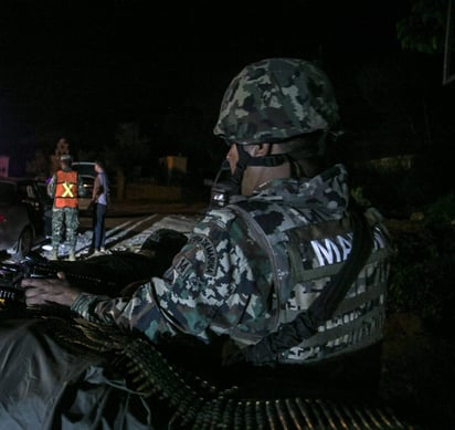 Traslado. Los cuerpos sin vida fueron trasladados al municipio de Culiacán, Sinaloa para la necropsia de Ley. (EL SIGLO DE TORREÓN) 