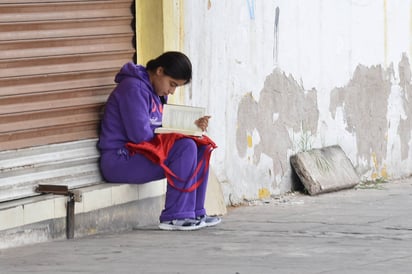 Consideración. Padres podrán tomar la decisión de llevar o no a sus hijos a clases, según el frío. (EL SIGLO DE TORREÓN)