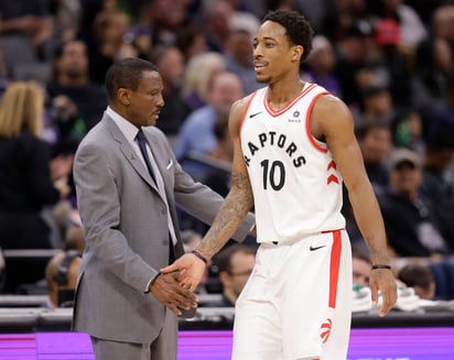 DeMar DeRozan anotó 25 puntos en la victoria de Raptors. (AP)