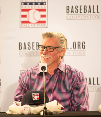 Jack Morris jugó 13 temporadas para los Tigres de Detroit. Jack Morris llora tras la elección al SF