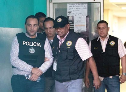 El litigante anunció que su cliente decidió no interponer otro recurso jurídico para frenar el proceso, luego que la Corte Suprema de Justicia de Panamá declarara legal su detención ocurrida en junio de este año. (EL UNIVERSAL)