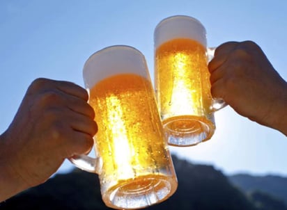 La meta final es crear una cerveza que ayude a prevenir enfermedades. (INTERNET)