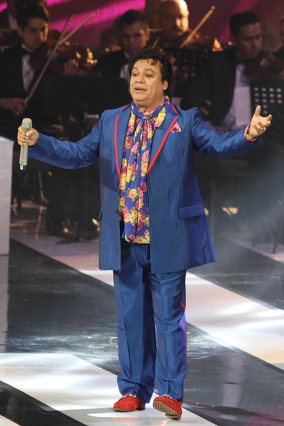 La intención de 'A Juan Gabriel, amor eterno', que se constituye en el octavo disco que produce la empresa de seguros, es la de recaudar el dinero producto de las ventas para apoyar a los niños y jóvenes que reciben capacitación en la Fundación SURA. (ARCHIVO)