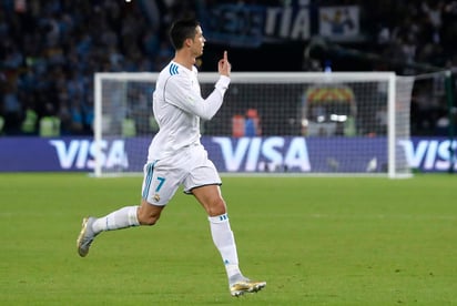 Cristiano Ronaldo marcó el gol del triunfo en la victoria del Real Madrid 1-0 sobre Gremio en la final del Mundial de Clubes. (AP)