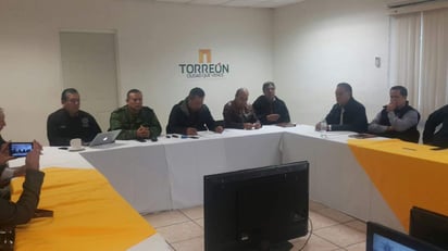 En la Reunión de Evaluación de Indicadores de Incidencia Delictiva el presidente municipal justificó que “fue a petición de la Cámara de Comercio que se accedió a dar esta autorización”. (EL SIGLO DE TORREÓN)