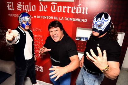 Soberano Jr., Último Guerrero y Euforia visitaron las instalaciones de El Siglo de Torreón para compartir un mensaje con los lectores de La Laguna, a quienes esperan ver en las funciones navideñas. (Fotografía de Jesús Galindo)