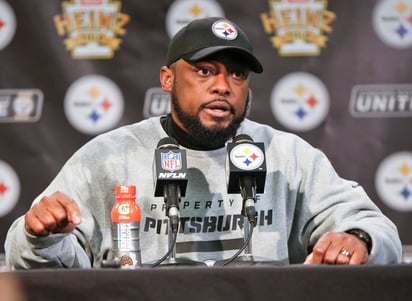 Mike Tomlin dijo que sus decisiones no estarán basadas en lo que esté pasando en el duelo de Patriots ante Jets. Tomlin no sabe cuánto tiempo jugarán sus estrellas el domingo