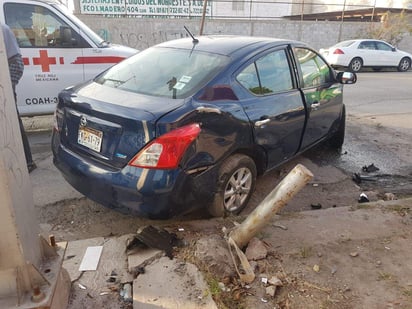 Los daños materiales producto del accidente se calcularon en más de 100 mil pesos, ya que las dos unidades quedaron prácticamente destruidas. (EL SIGLO DE TORREÓN)