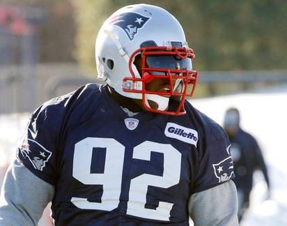 Tras ser liberado por los Steelers, James Harrison firmó con los Patriots de Nueva Inglaterra. (AP)