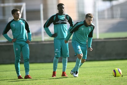 El espigado delantero albiverde, cree que con la propuesta futbolística del técnico Robert Dante Siboldi, superará la barrera de los 9 goles. (JESÚS FCO. GALINDO)