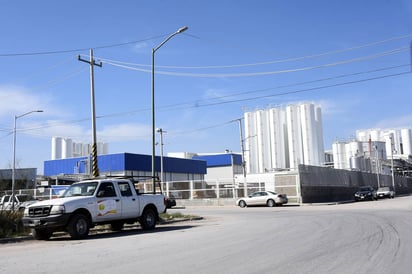 Urgencia. Reconocen industriales que un problema imperante en la CIT es el drenaje. (EL SIGLO DE TORREÓN/ JESÚS GALINDO)