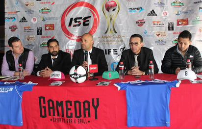 Los organizadores lanzaron la convocatoria de este torneo que otorga como premio un viaje todo pagado al país Vasco. Invitan a laguneros para jugar la Apple Cup de futbol