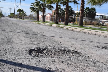 Demanda. El tema de la pavimentación es una de las demandas más recurrentes de la ciudadanía. (EL SIGLO DE TORREÓN)