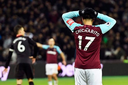 Javier Hernández no ha tenido mucha acción últimamente con el West Ham, y no marca desde el 28 de octubre. (Archivo)