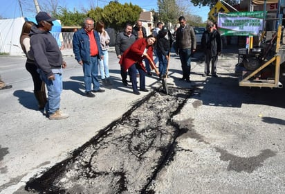 Juan José Jiménez Varela, director de Obras Públicas en el municipio, comentó que estas acciones forman parte del programa de mejoramiento de imagen urbana implementado por Achem, por lo que para su realización es necesario llevarlos a cabo con recursos meramente municipales.  (ARCHIVO)