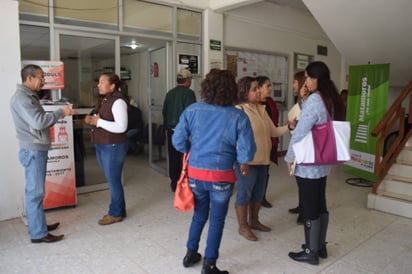 Problema. Por un problema técnico con el banco, alrededor de 90 trabajadores no pudieron cobrar su quincena a tiempo. (EL SIGLO DE TORREÓN/MARY VÁZQUEZ)