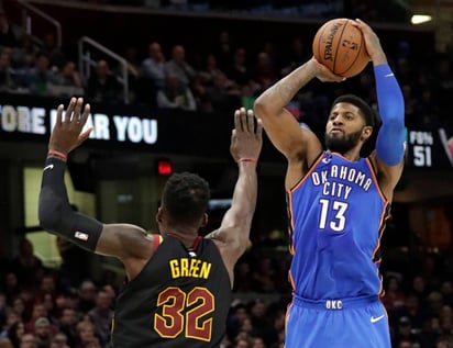 Paul George anotó 36 puntos en la paliza del Thunder 148-124 sobre Cleveland. (AP)