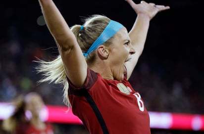 Julie Ertz es la esposa del ala cerrada de Filadelfia, Zach Ertz. (Archivo)