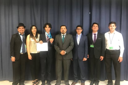 Triunfo. Por segundo año consecutivo, el alumno preparado por la UJED, Rodrigo Díaz de León gana el oro en Olimpiada de Biología. (CORTESÍA)