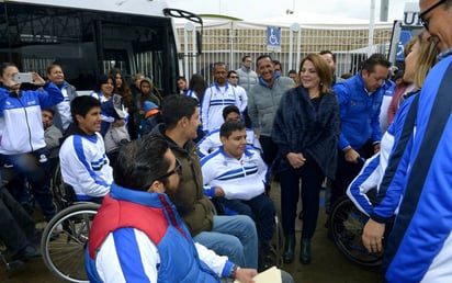 Transporte. Los deportistas paralímpicos duranguenses cuentan ya con dos unidades de transporte. (CORTESÍA)