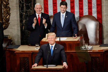 'En el último año, hemos hecho increíbles avances y logrado un éxito extraordinario', dijo Trump al comienzo del primer discurso de su Presidencia sobre el Estado de la Unión ante el Congreso. (AP)