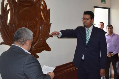 Se integra. Rafael Rivas tomó protesta como síndico municipal; era director jurídico. (EL SIGLO DE TORREÓN) 