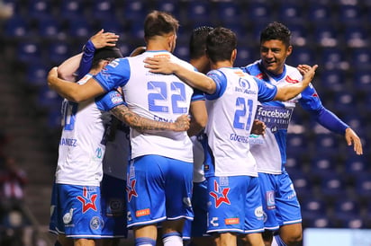 Lucas Cavallini, del Puebla, en festejo del segundo gol de su equipo, durante el juego de la Jornada 5 del Torneo Clausura 2018. (Jam Media)