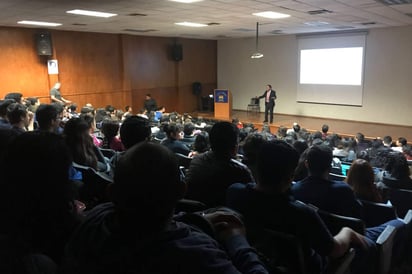 La Facultad de Odontología de la UA de C inició ayer su semana Cultural Académica y Deportiva. (EL SIGLO DE TORREÓN)