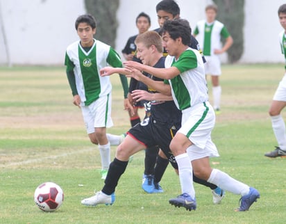 Un total de seis encuentros se jugarán el próximo domingo, dentro de la tercera jornada en la categoría Libre de la Liga Premier de Futbol San Isidro. (EL SIGLO DE TORREÓN)