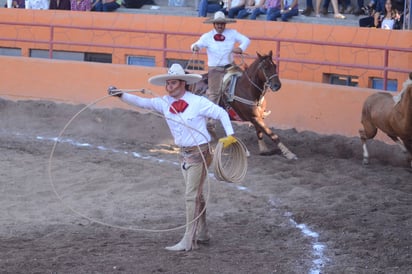 Los señores charros de La Laguna se han sumado a esta actividad en apoyo al pequeño Patricio. (Archivo)