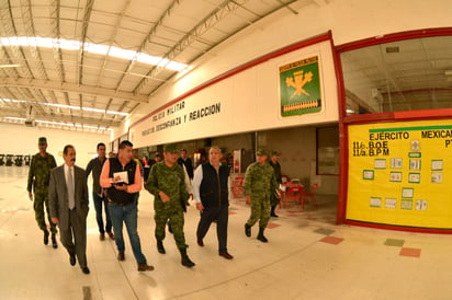 Recorrido. Fue encabezado por el general Arturo Coronel, comandante del Mando Especial de La Laguna. (EL SIGLO DE TORREÓN)