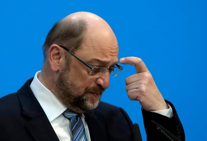 Schulz afirmó en una breve comparecencia ante los medios que desea así poner fin al debate interno sobre los cargos. (ARCHIVO)