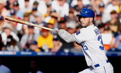 Eric Hosmer jugó sus primeras siete temporadas en Grandes Ligas con los Reales de Kansas City. (Archivo)