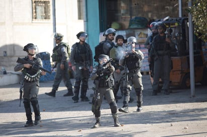  Un experto en derechos humanos de las Naciones Unidas mostró hoy su preocupación ante un fallo del Tribunal Supremo israelí que exime de investigación criminal a agentes de seguridad, a pesar de 'su uso indiscutible de técnicas de presión coercitivas' sobre detenidos palestinos. (ARCHIVO)