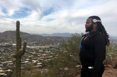 Esta será la temporada 11 de Cueto en las Grandes Ligas. Cueto se entrena en la montaña