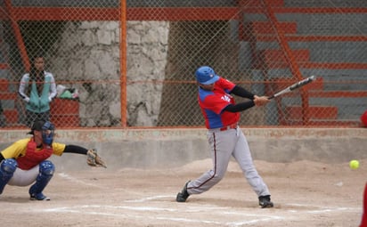 El Deportivo Manuel Ayala Junior se impuso a los Amigos de Jaime García Arenas con marcador de 7 por 4, duelo en el que correspondió la victoria a Eloy Padilla, mientras que Antonio Sierra sufrió el descalabro. (ARCHIVO)