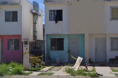 Revisión. En estas condiciones se encontró el domicilio en el que habitaba el niño y sus hermanos. (EL SIGLO DE TORREÓN) 
