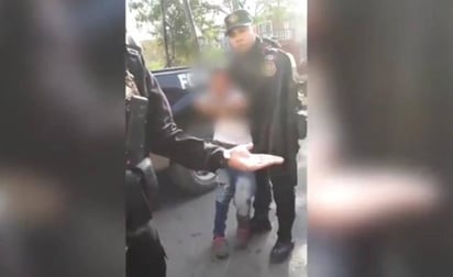 Usuarios en redes han criticado a los policías.