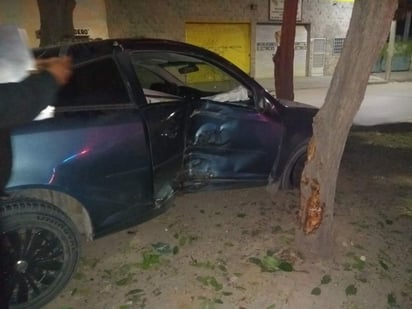 El reporte sobre el accidente se recibió en el sistema estatal de emergencias 911 en punto de la 1:20 de la madrugada de este lunes. (EL SIGLO DE TORREÓN) 
