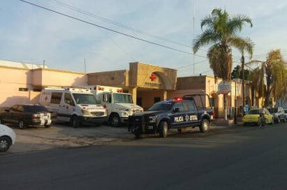 Lesionado. Estudiantes arrojan a compañero de clase por las escaleras; el menor terminó con fractura de brazo. (EL SIGLO DE TORREÓN)