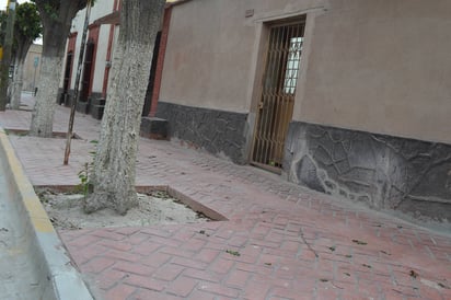 Banquetas. Donde han habido más quejas por la obra ejecutada ha sido en la avenida Coronado. (EL SIGLO DE TORREÓN)