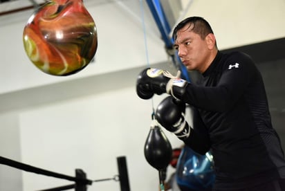 Mijares, quien vivirá en 2018 su retiro como pugilista profesional, tendrá su primera pelea del año ante el “Vasco” Saucedo, choque entre pugilistas experimentados. (Jesús Galindo)