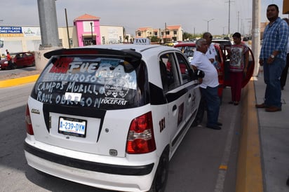 Intervención. Taxistas demandaron que se actúe contra quienes no cumplen la Ley. (EL SIGLO DE TORREÓN)