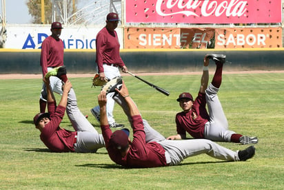 Con todos los peloteros invitados, los Algodoneros del Unión Laguna iniciaron al fin su pretemporada en el Estadio de la Revolución. Los Algodoneros tienen primer día de pretemporada